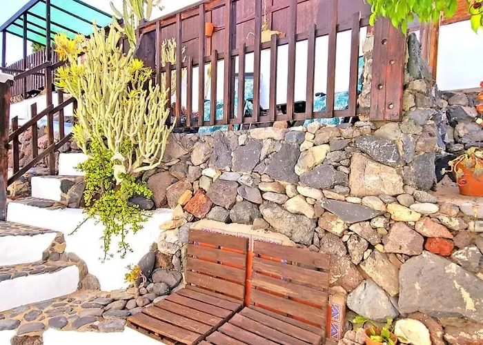 Apartman Casa La Isla - - Glasfaserinternet - Garten *